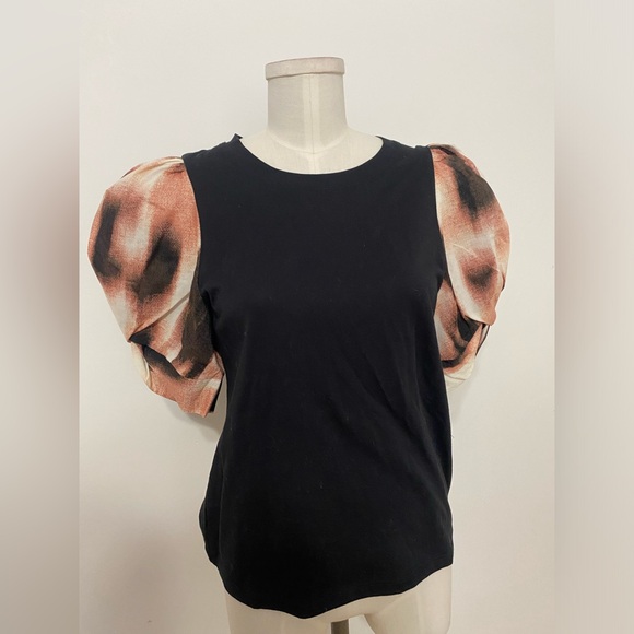 NWT Printed Chiffon Puff Sleeve Crewneck Knit Black Top Size Medium - Picture 2 of 8